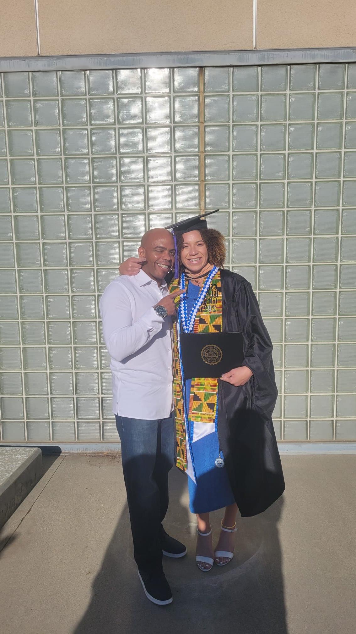 和我爸爸一起MBA毕业